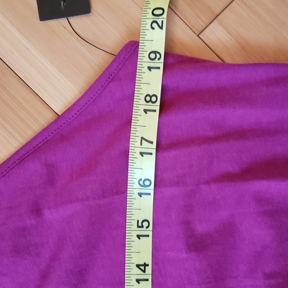 sleeveless embellished top - Picture 8 of 10